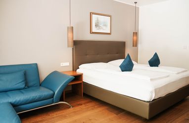 Hotel Vier Jahreszeiten 4s Sterne Schlanders, Vinschgau, Südtirol, Spa und Wellness Hotel Hotel Vier Jahreszeiten 4s Sterne Schlanders, Vinschgau, Südtirol, Spa und Wellness Hotel