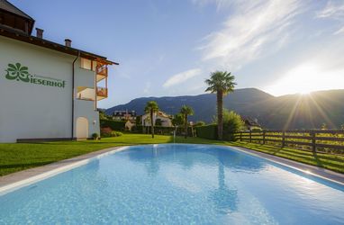 Ferienwohnungen Wieserhof 2 Sterne Andrian, Bozen & Umgebung, Südtirol, Familienhotel Ferienwohnungen Wieserhof 2 Sterne Andrian, Bozen & Umgebung, Südtirol, Familienhotel